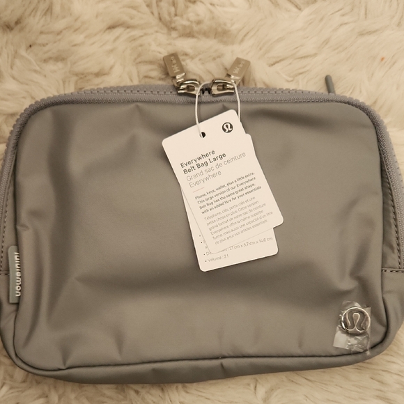 lululemon athletica Handbags - Lululemon NWT Everywhere Belt Bag Large